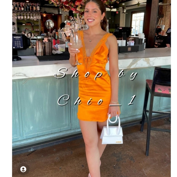 Zara CONTRASTING SATIN EFFECT DRESS Short orange bloggers favorite - Picture 4 of 8